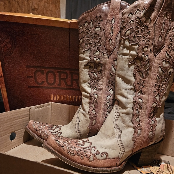 Corral Shoes - Corral boots